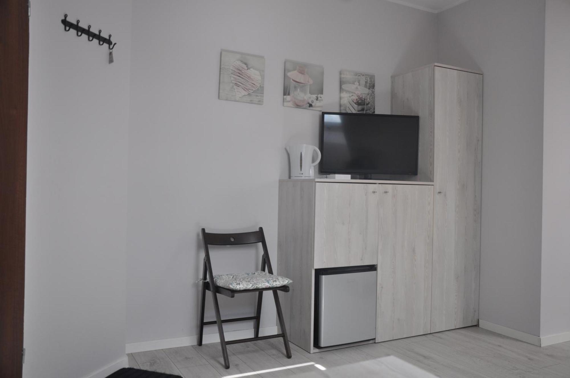 Pokoje Goscinne Mizera Kudowa Zdroj Luaran gambar